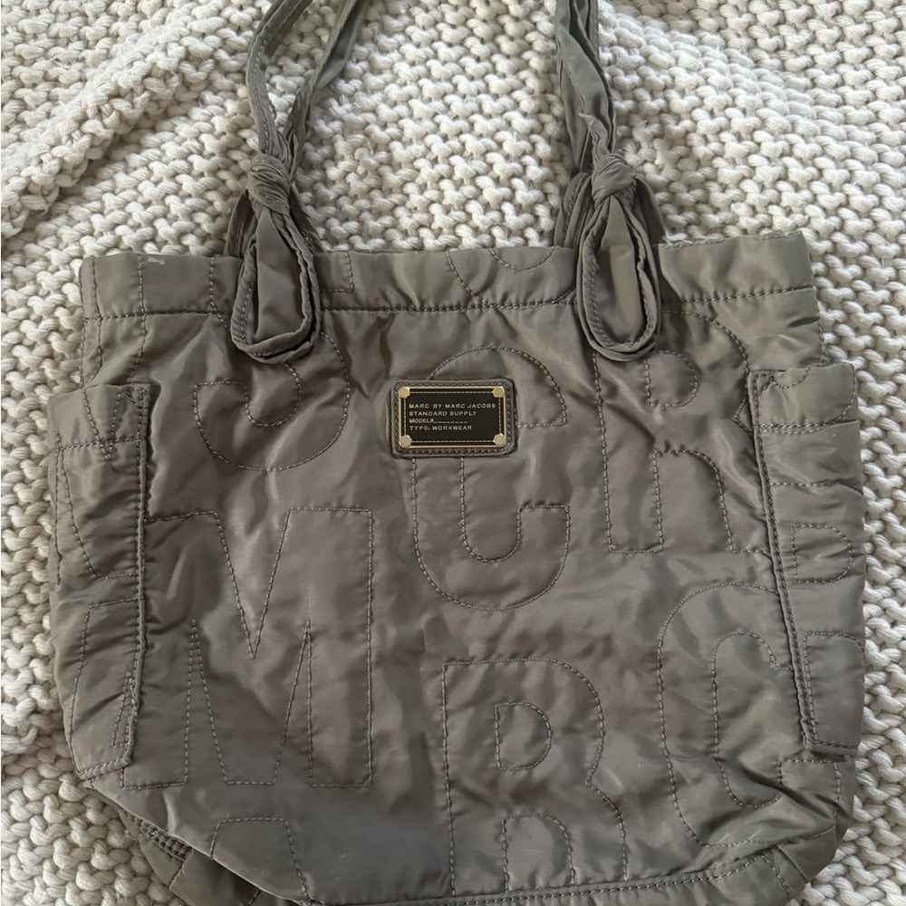 Marc Jacobs Medium Tate in Taupe